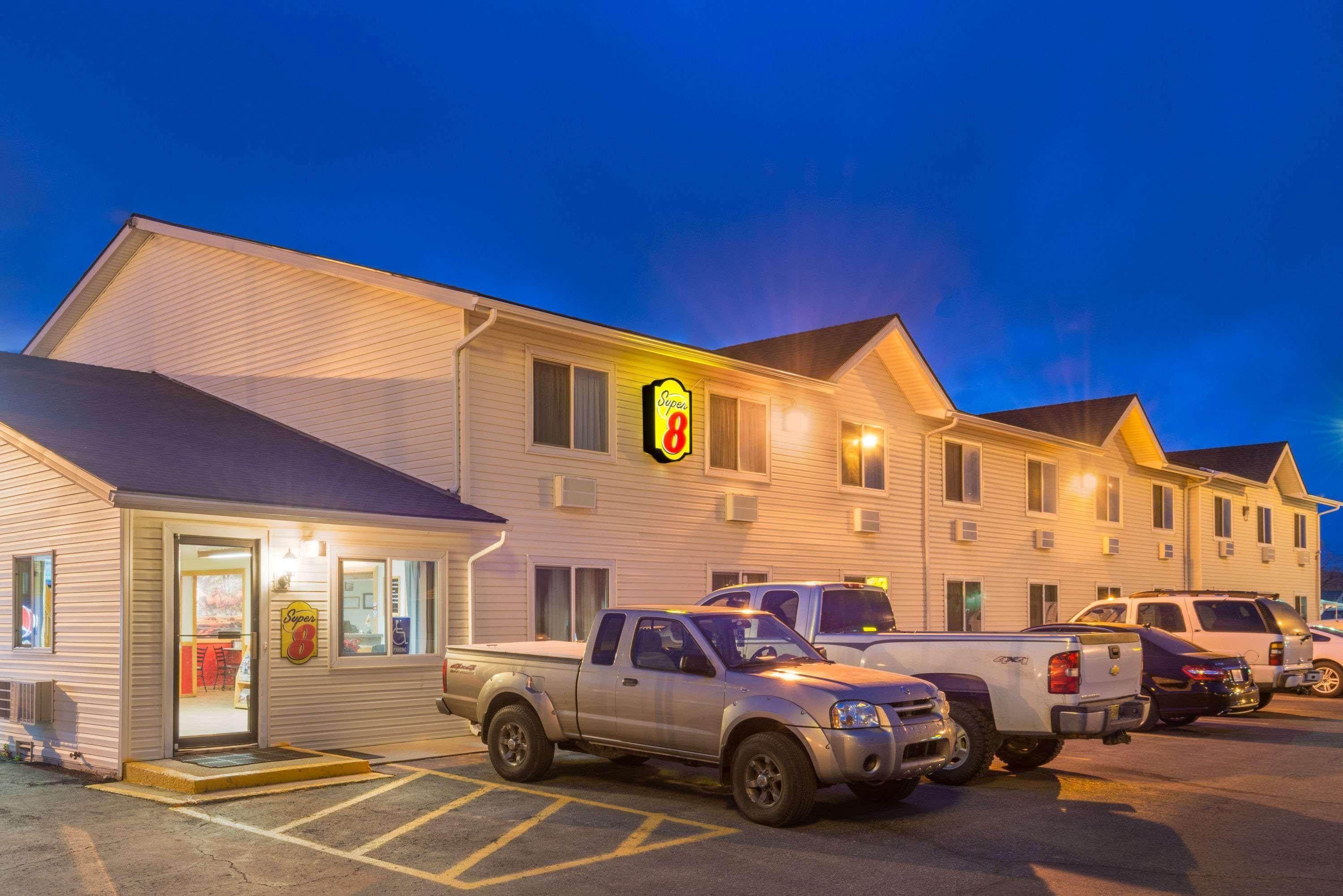 Super 8 Sheridan Exterior foto